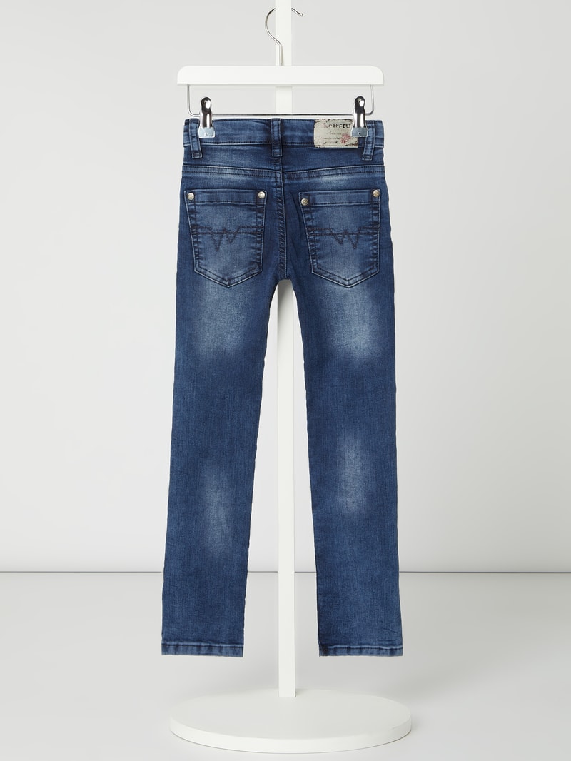 Jeans in schmaler Passform mit Kontrastnähten in jeans