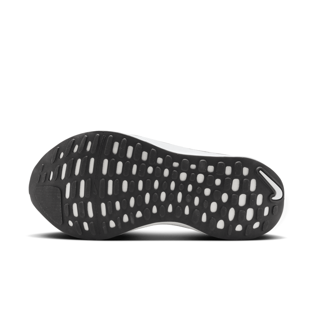 Nike InfinityRN 4 WIDE FN0881-001 / schwarz