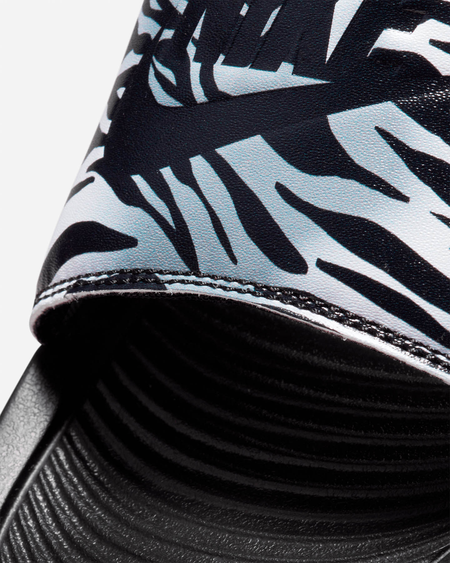 Ciabatte Nike Victori One Printed W CN9676-011