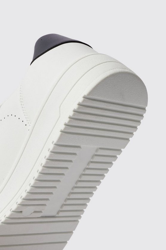 Perforierte Sneaker