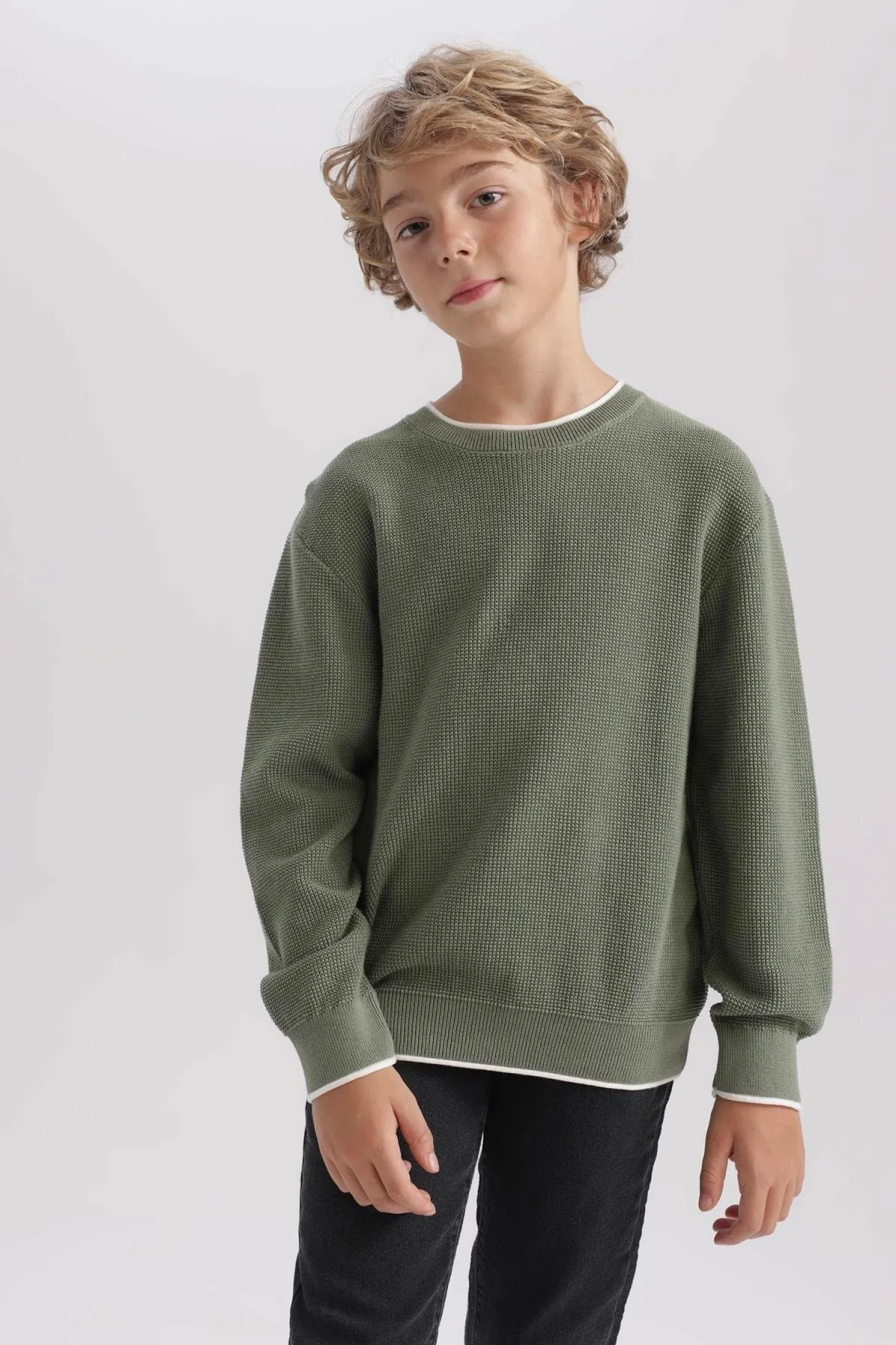 DeFacto  Rundhalspullover für Jungen U8991a623wn