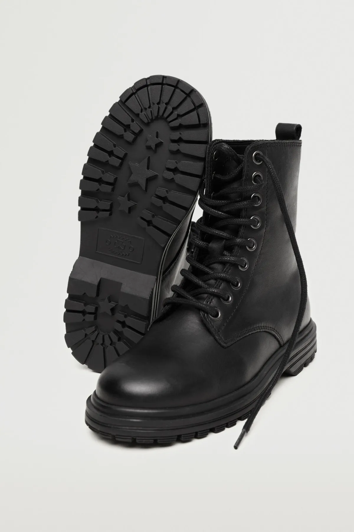 MANGO Kids  Schwarze Damenstiefel und Stiefeletten 27051156