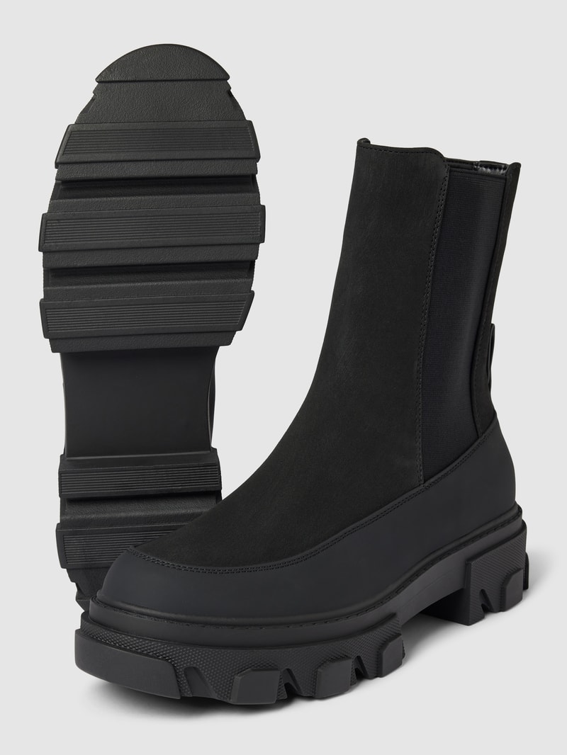 Chelsea Boots mit Logo-Detail Modell 'ONLTOLA' in schwarz