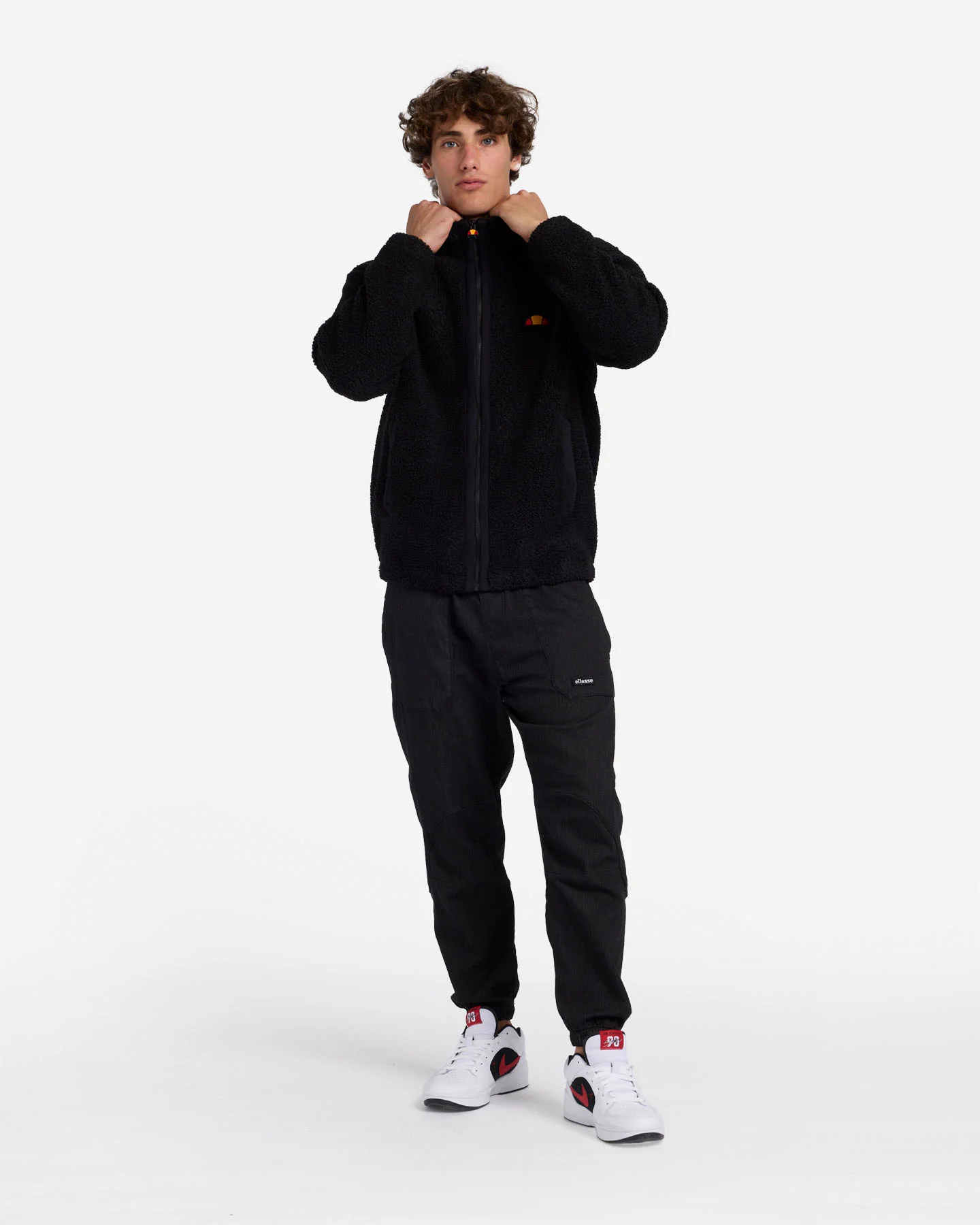 Felpa Ellesse Klasická nášivka M EHM274W24-050