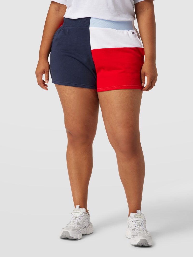 PLUS SIZE Sweatshorts im Farbblock-Design Modell 