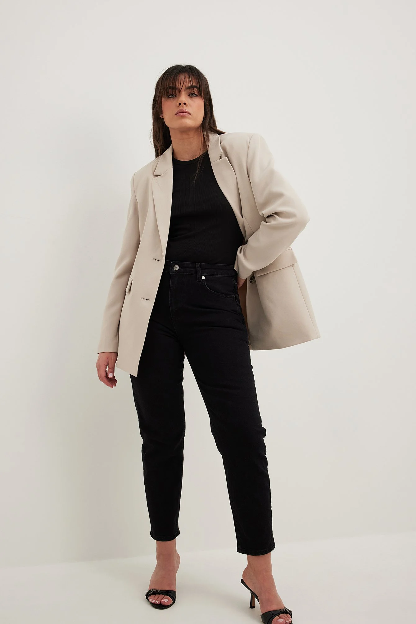 Mom Jeans mit hoher Taille