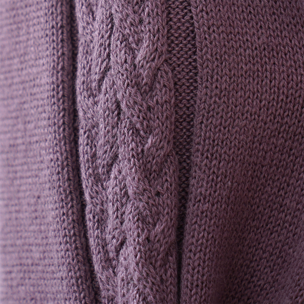 Baby Strickleggings mit Zopfmuster