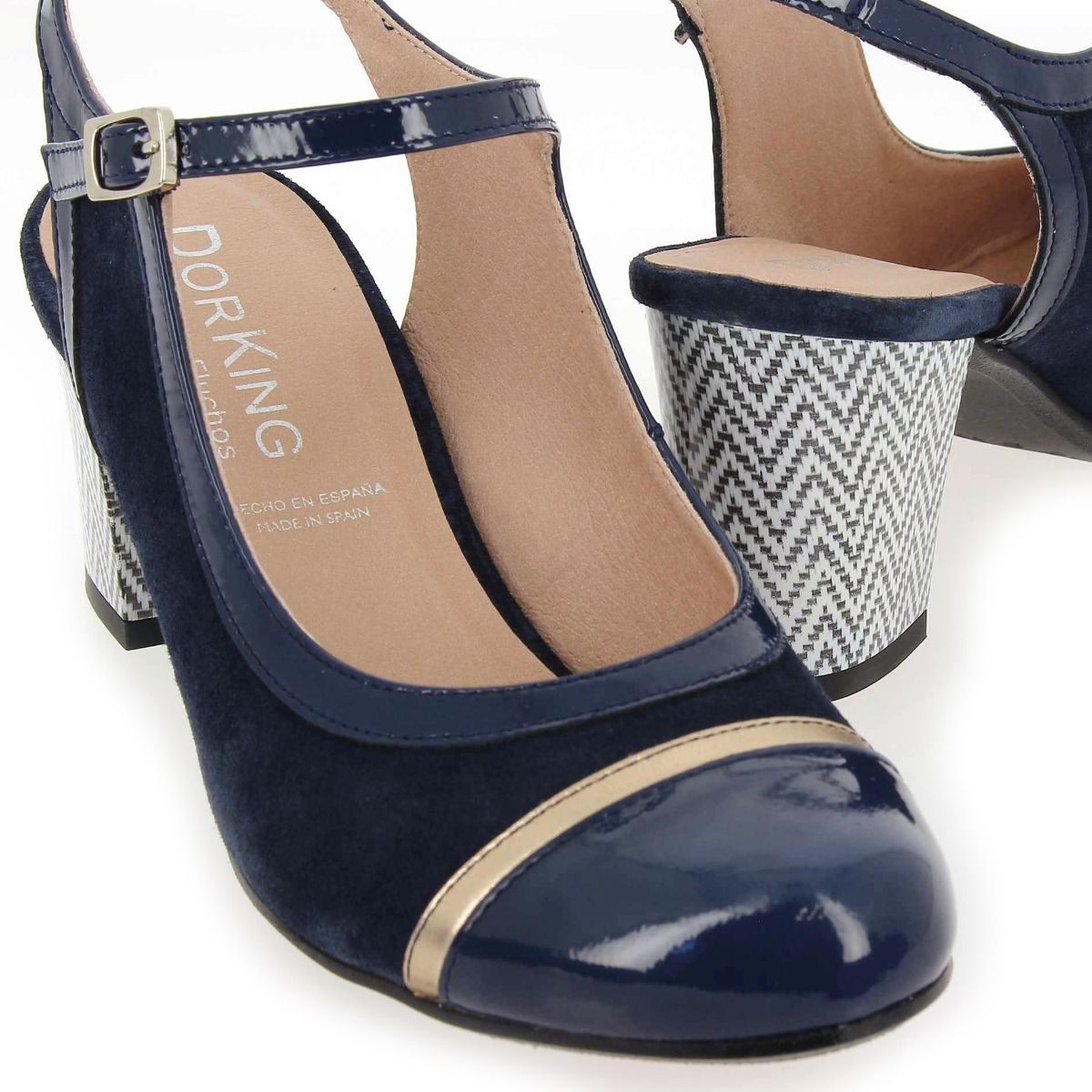 Dorking  D 9093 - Marine