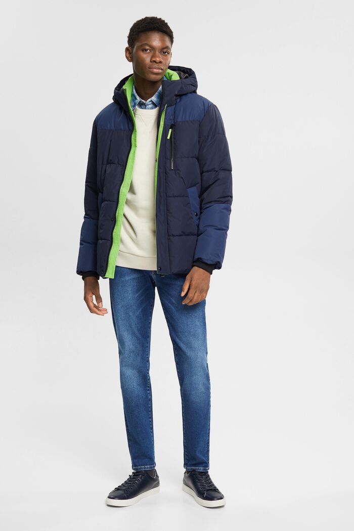 Steppjacke mit neonfarbigen Details
