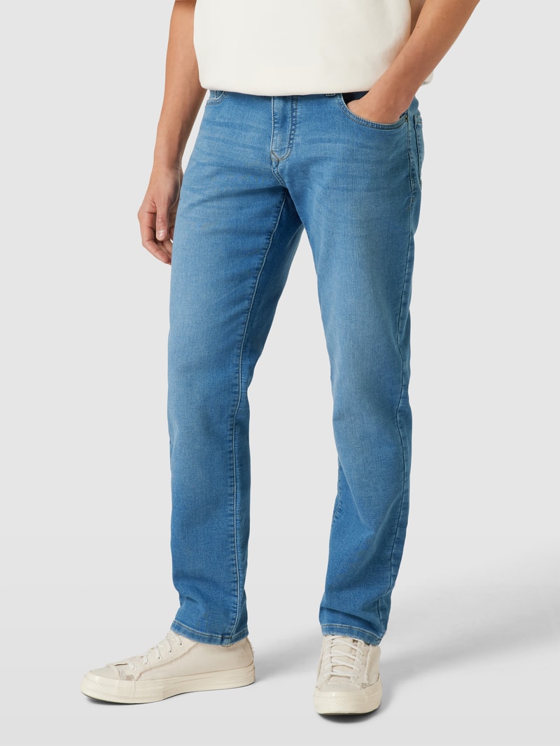 Jeans mit Label-Patch in aqua blau