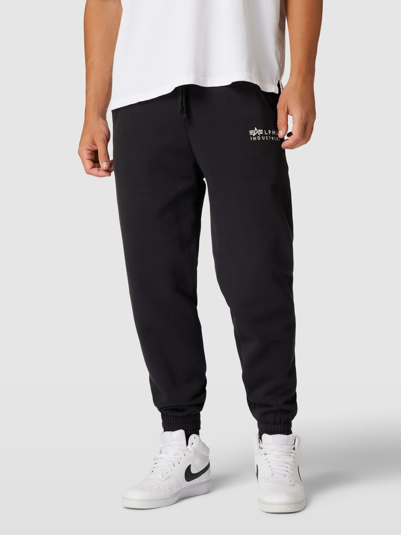 Sweatpants mit Label-Print in schwarz