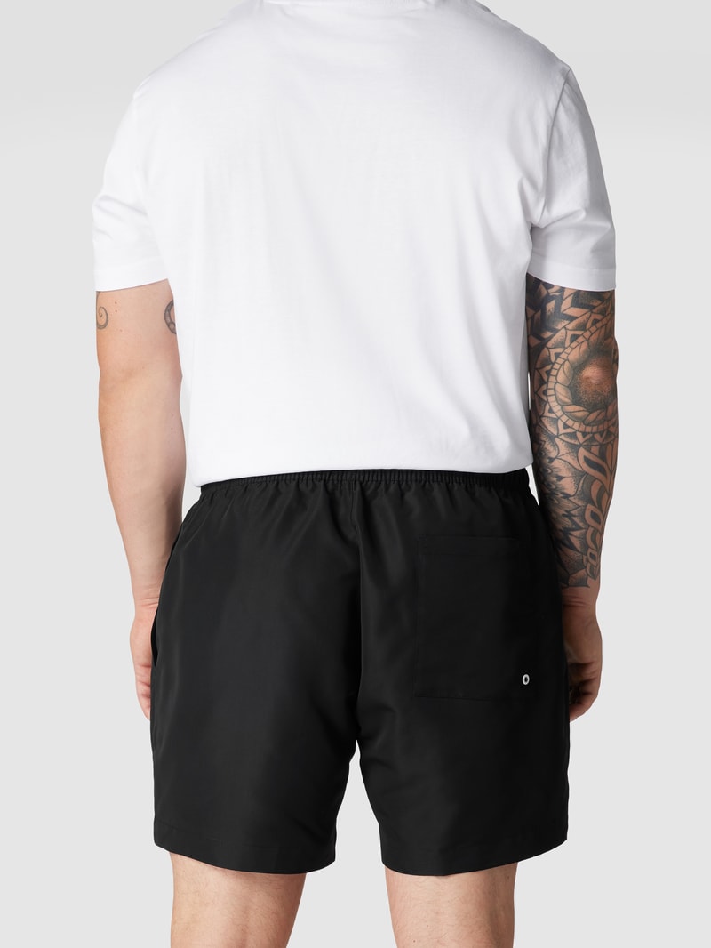 PLUS SIZE Badehose mit Label-Print in schwarz