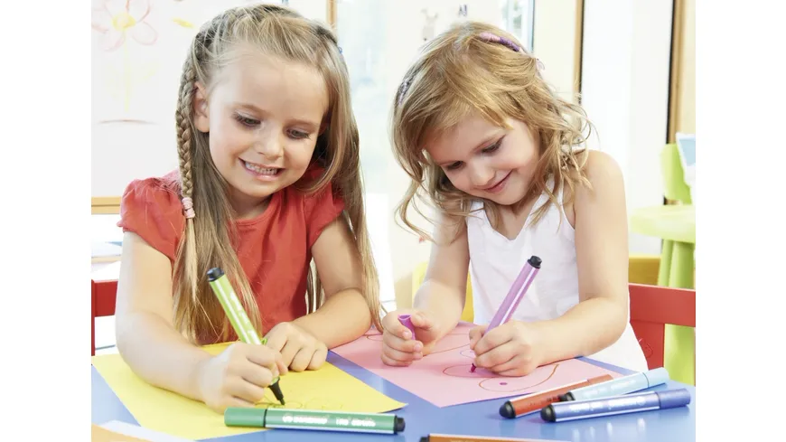 STABILO® Gefederter Dreikant-Filzstift - STABILO Trio Scribbi - 8er Pack - mit 8 verschiedenen Farben sortiert