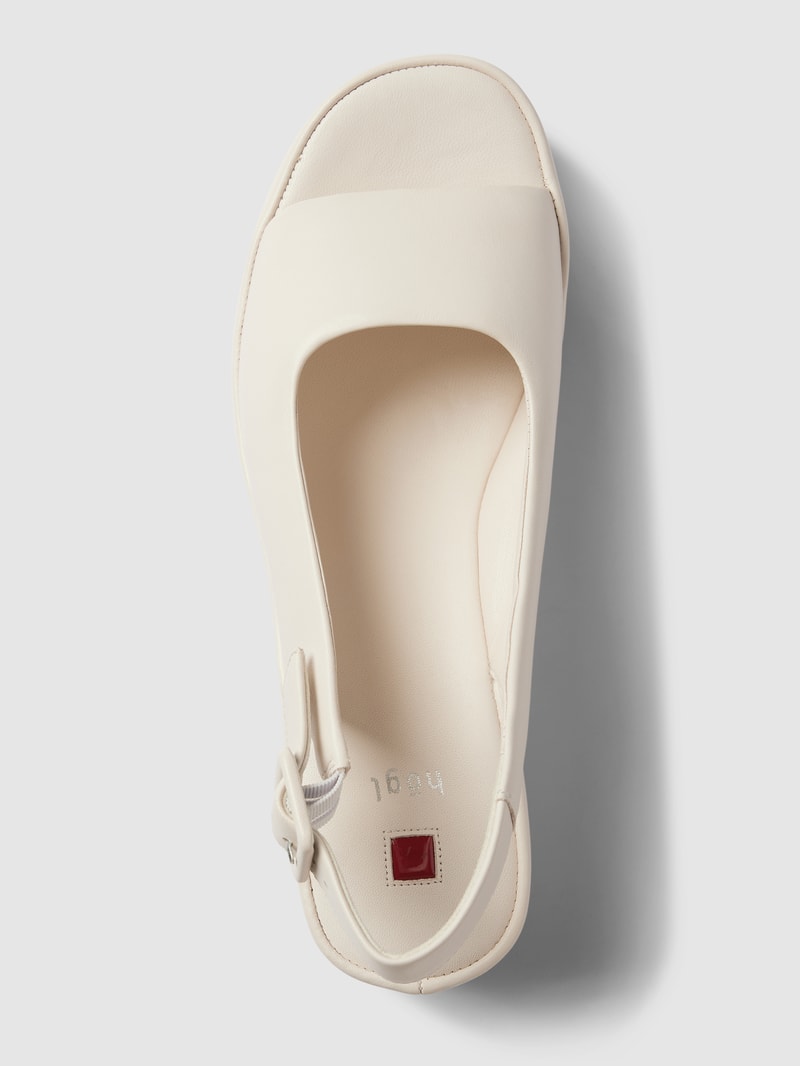 Plateausandalen aus Leder mit Dornschließe in offwhite