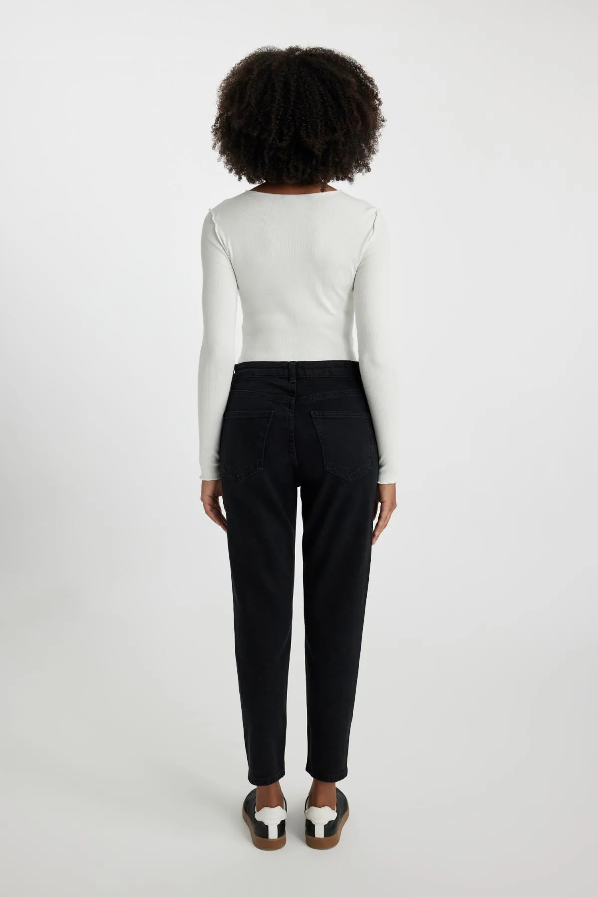 DeFacto  Mia Flare Fit Lange Jeanshose mit normaler Taille und ausgestelltem Bein