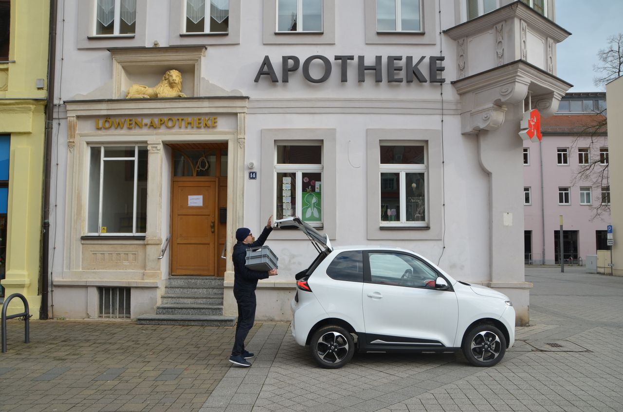 ARI Motors ARI 902 Pure Elektrofahrzeug E-Auto Leichtfahrzeug rot inkl. Speditionskosten & vor Ort Einweisung