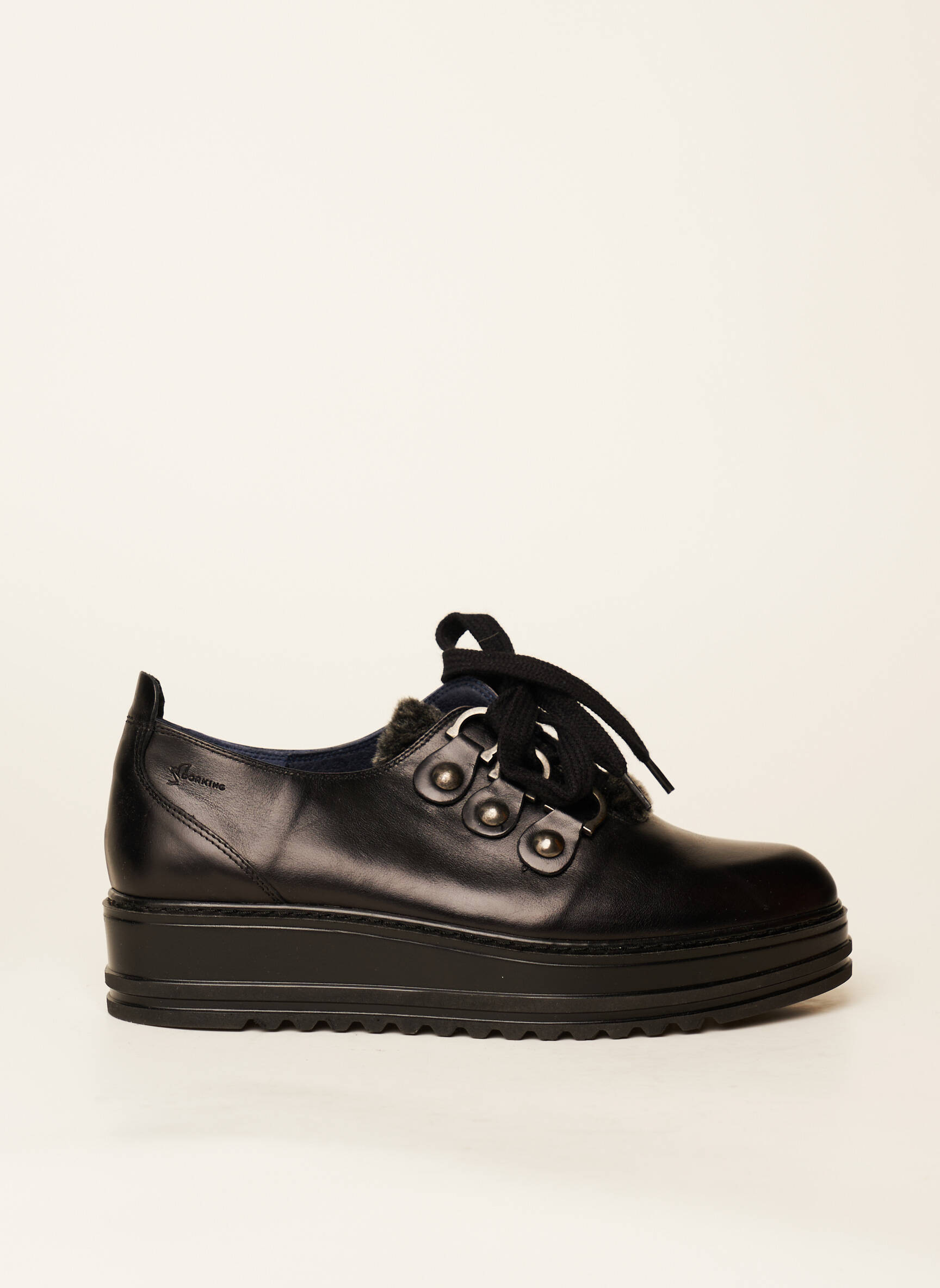 Dorking Derby Femme couleur noir