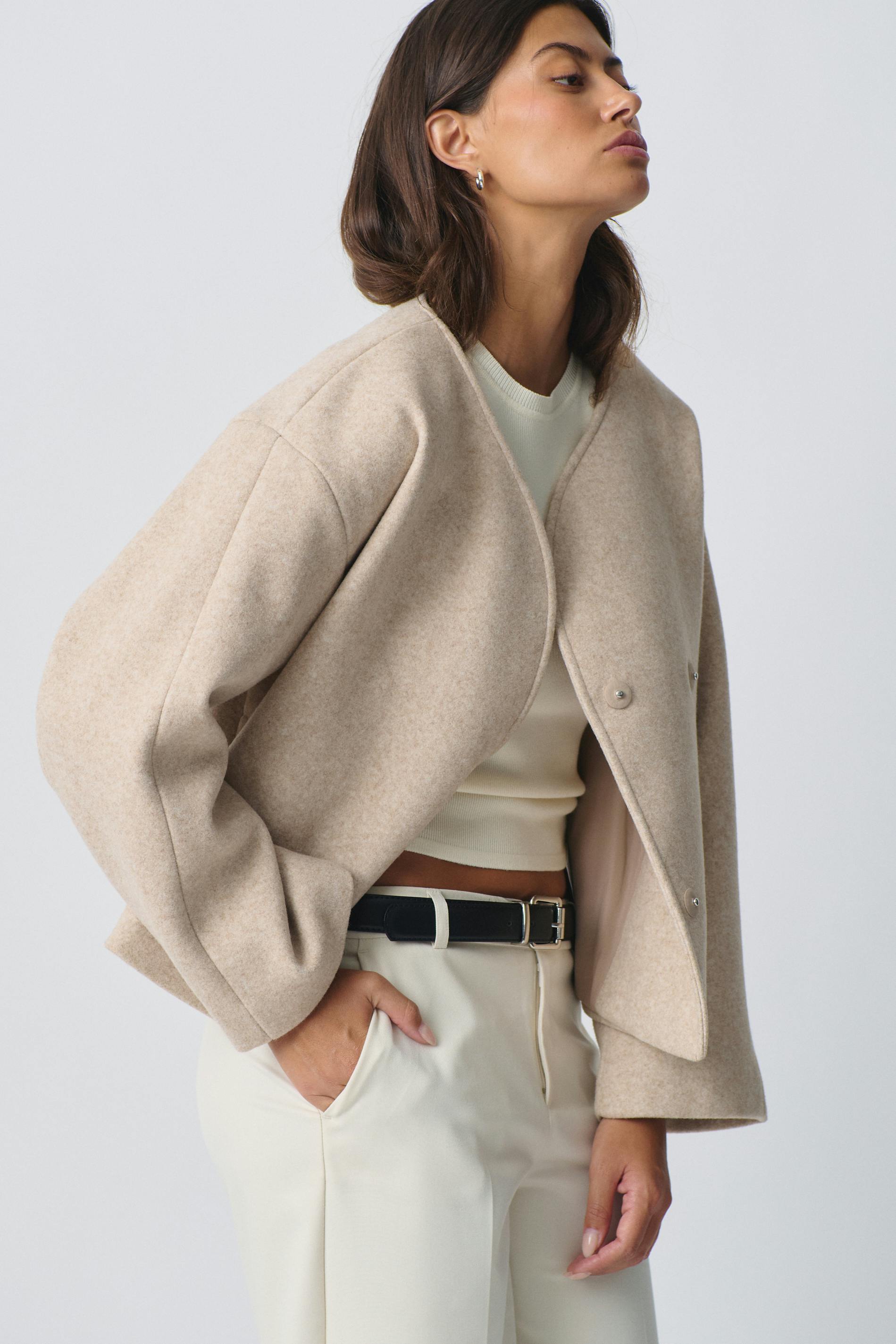 Round neck short jacket