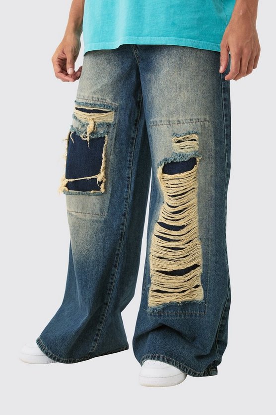 Lockere klassische Jeans mit extremen Rissen