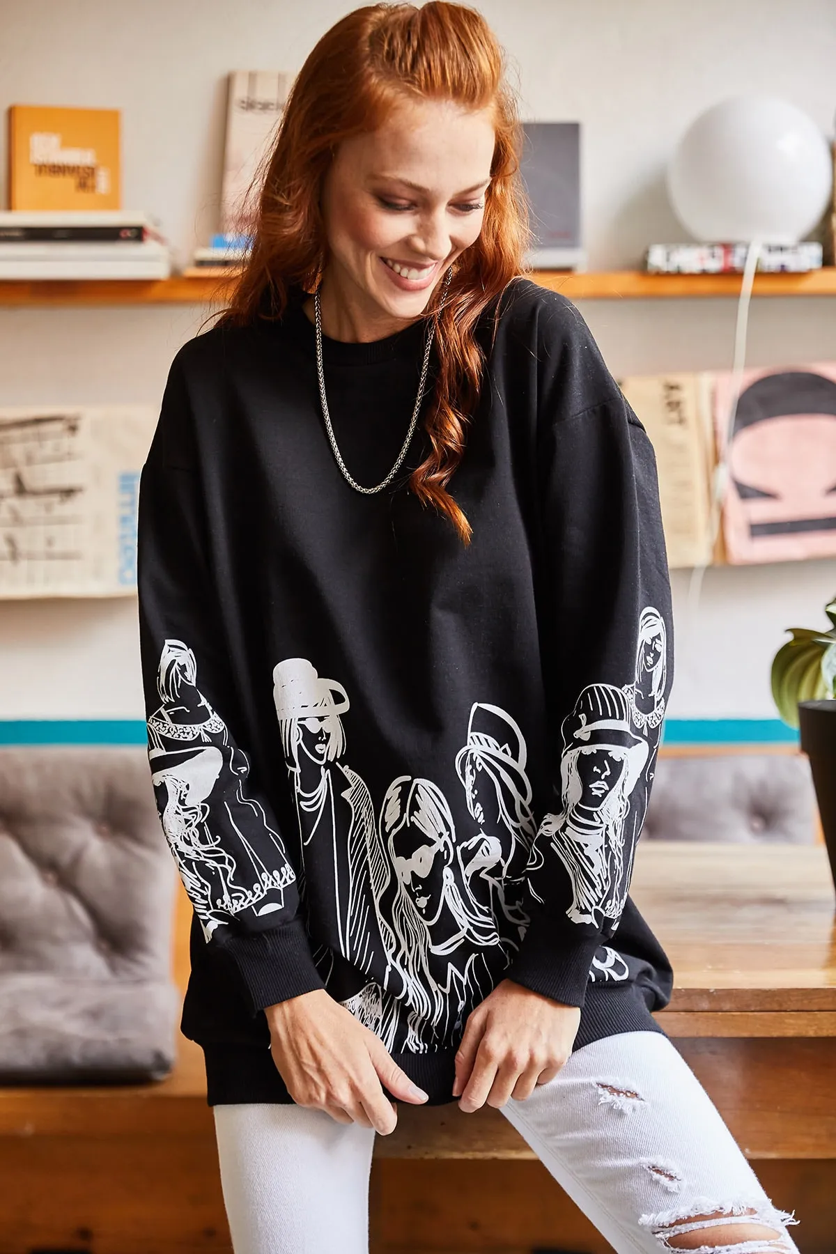 Olalook  Sweatshirt - Schwarz - Oversized