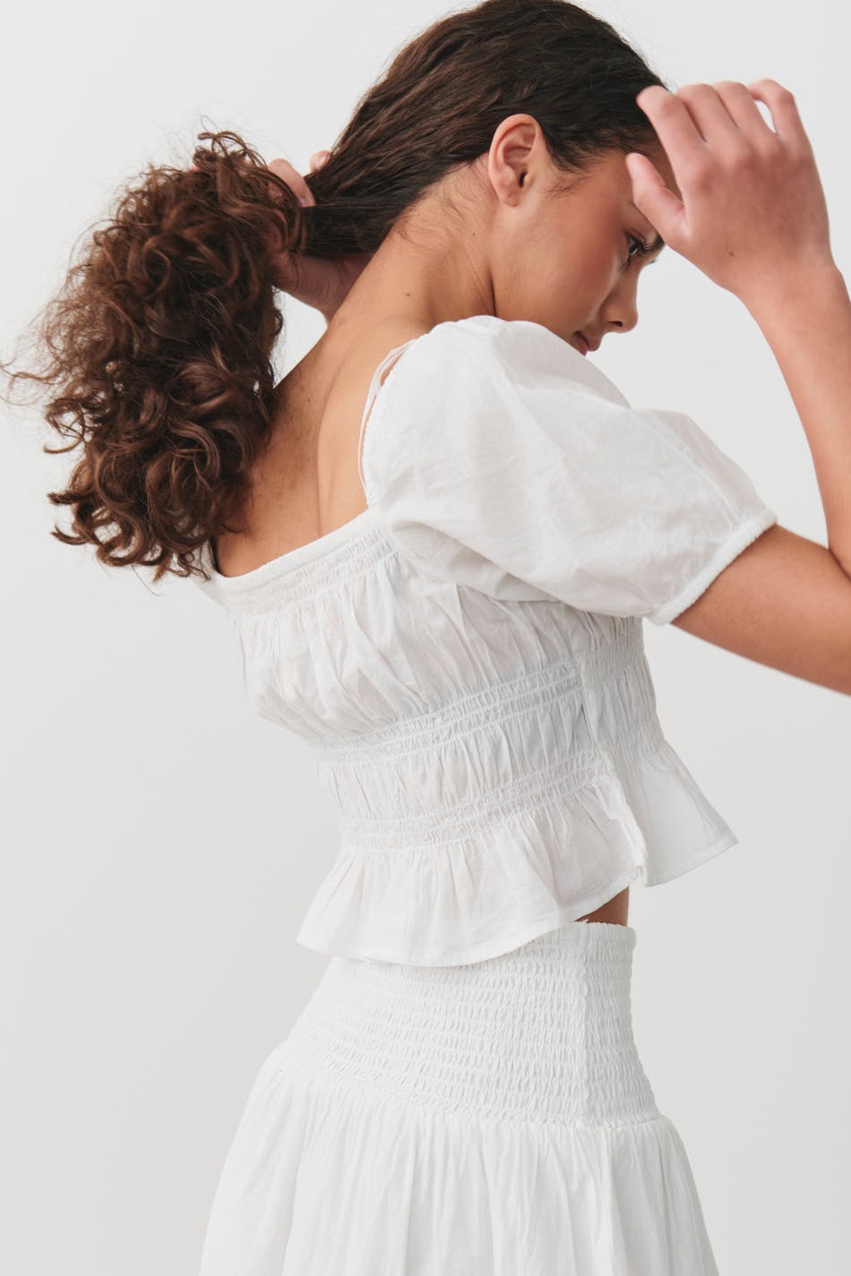 Y anglaise puff sleeve top