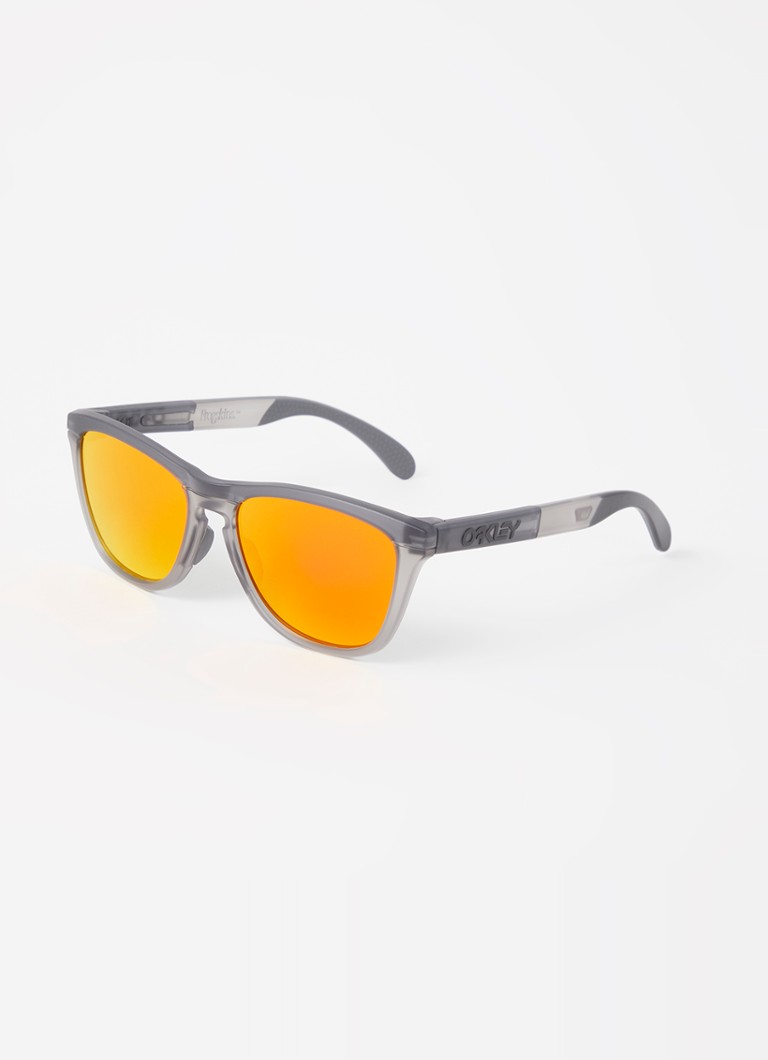 Oakley Frogskins -malliston aurinkolasit OO9284