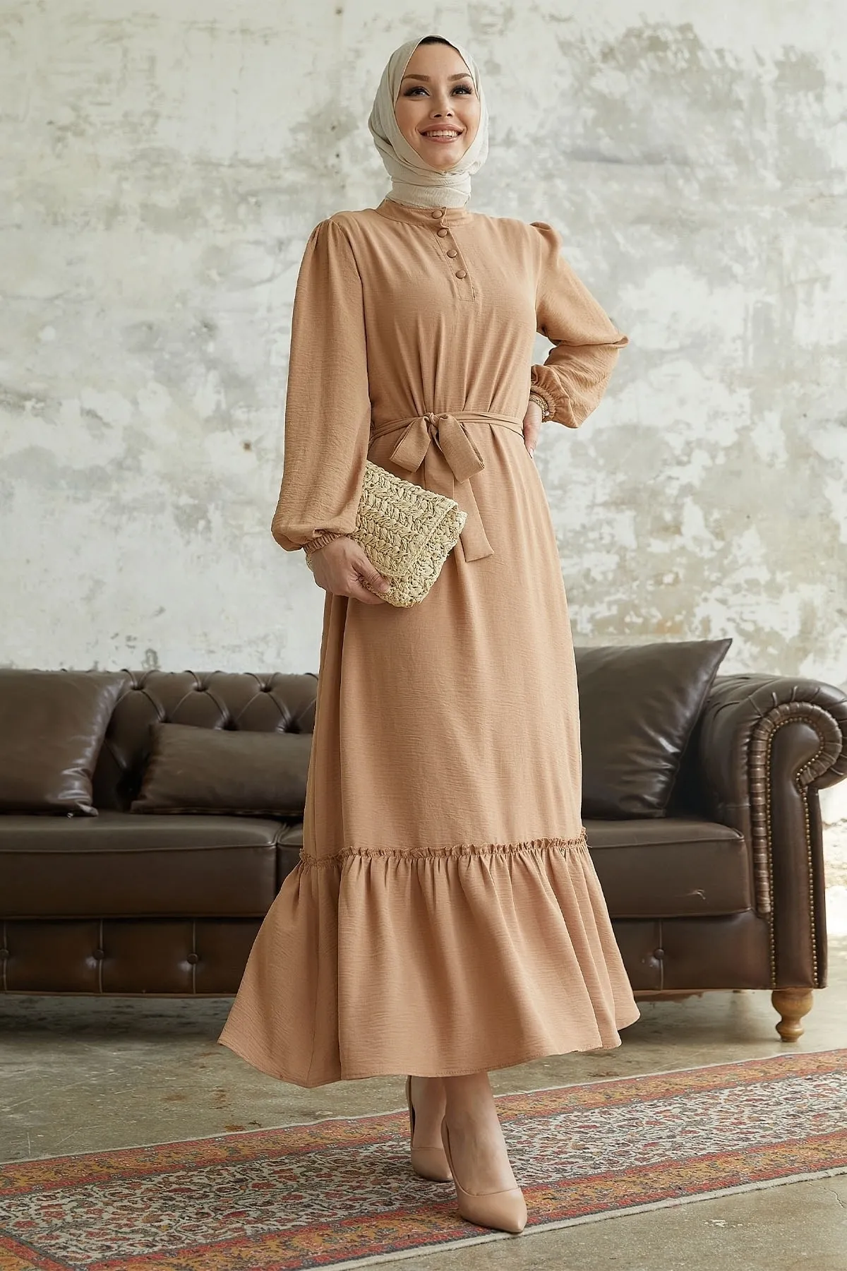 InStyle  Meyra Ayrobin-Kleid mit Knöpfen – Milchbraun