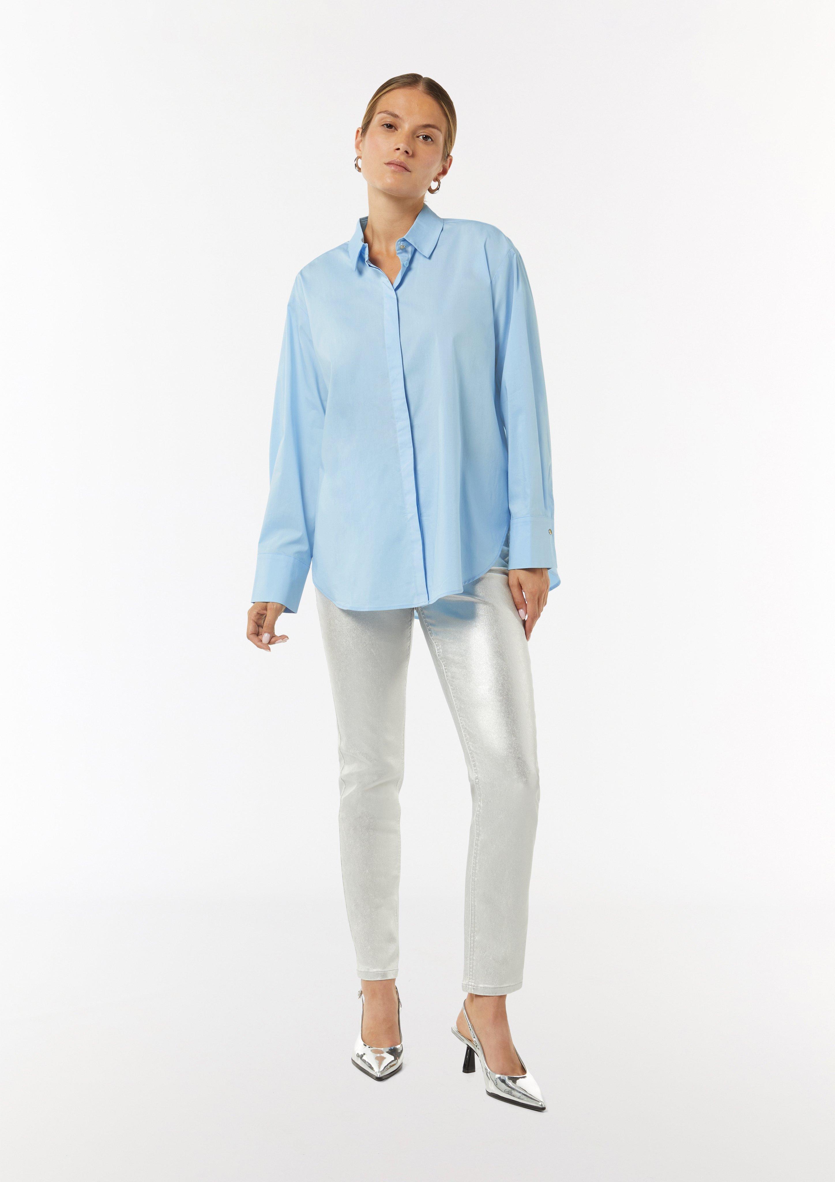 Oversized-Hemdbluse aus Popeline - hellblau