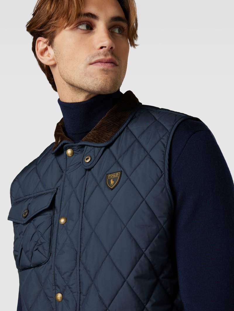 Steppweste mit Label-Patch Modell 'BEATON' in marineblau