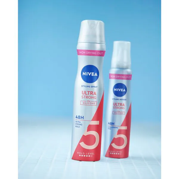 NIVEA Hold 5 Ultra Strong hajformázó hab 150ml