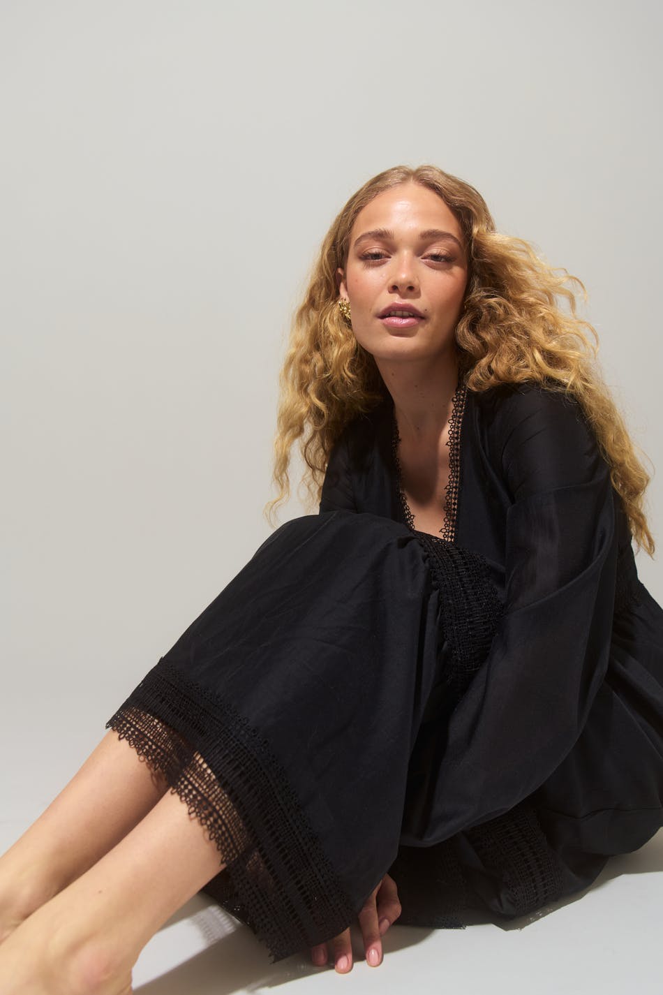 Lace detail maxi dress