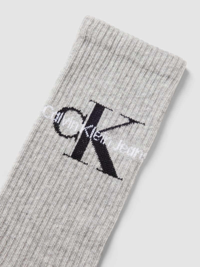 Socken mit Label-Detail in mittelgrau meliert