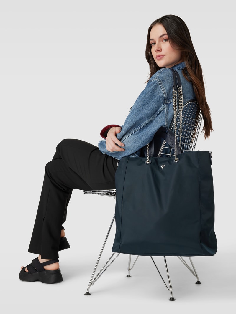 Tote Bag mit Label-Detail in marineblau