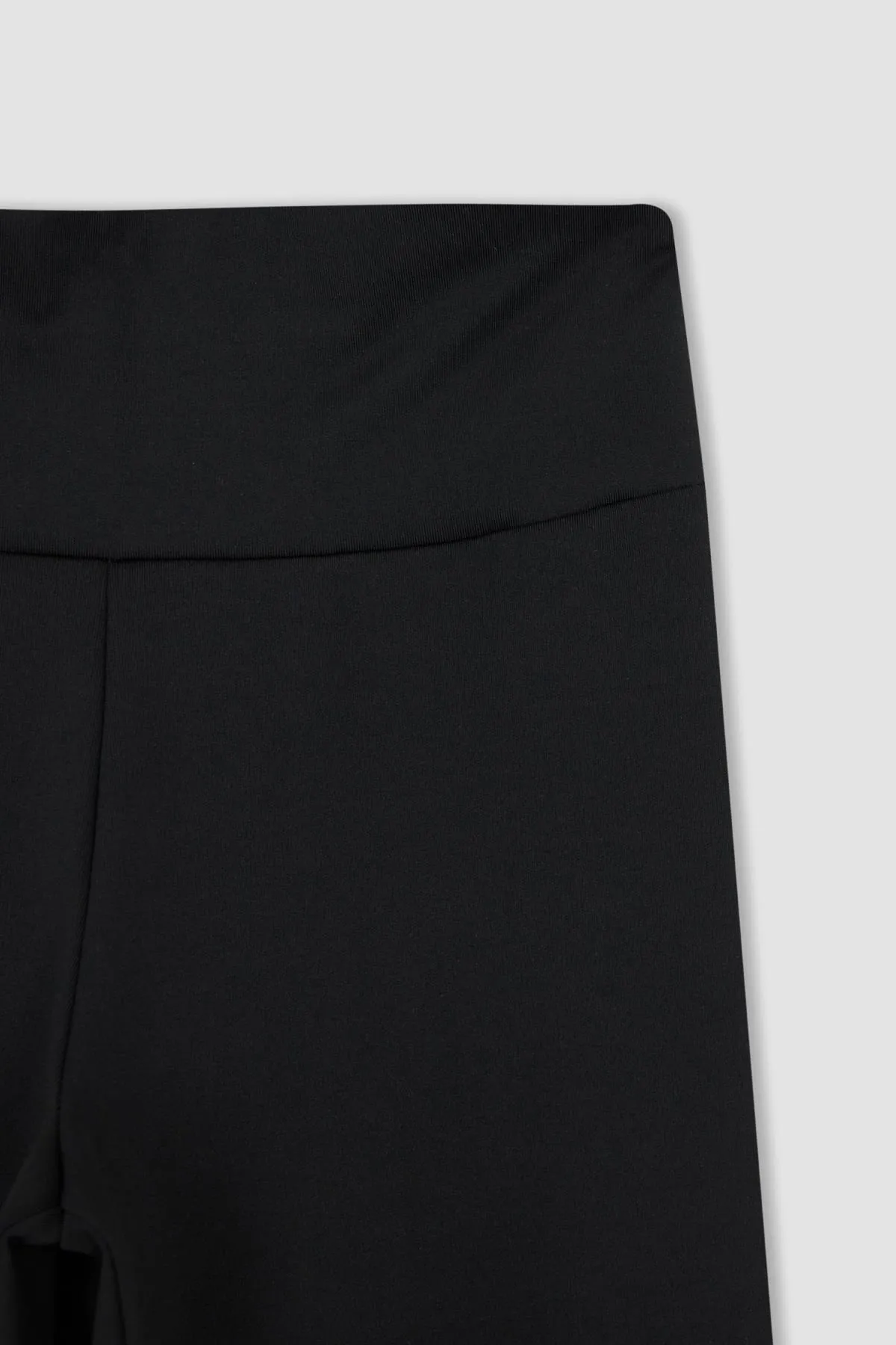 DeFacto  Passform: Taillenbedeckende, weiche, pelzige Leggings