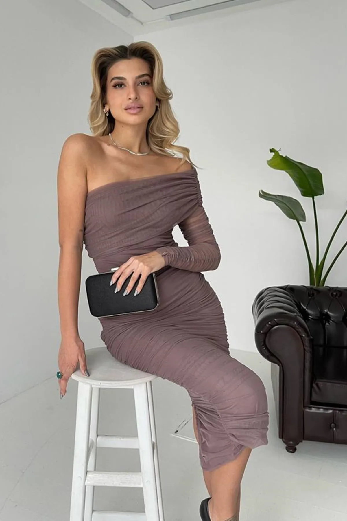 bayansepeti  Gefütterter Tüllstoff, Einzelärmel-Detail, schmaler Schnitt, Midi-Länge, Nerz-Bleistiftkleid, Verlobungskleid 109