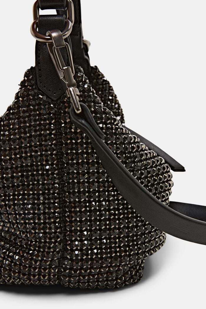 Kleine Tasche mit Strasssteinen