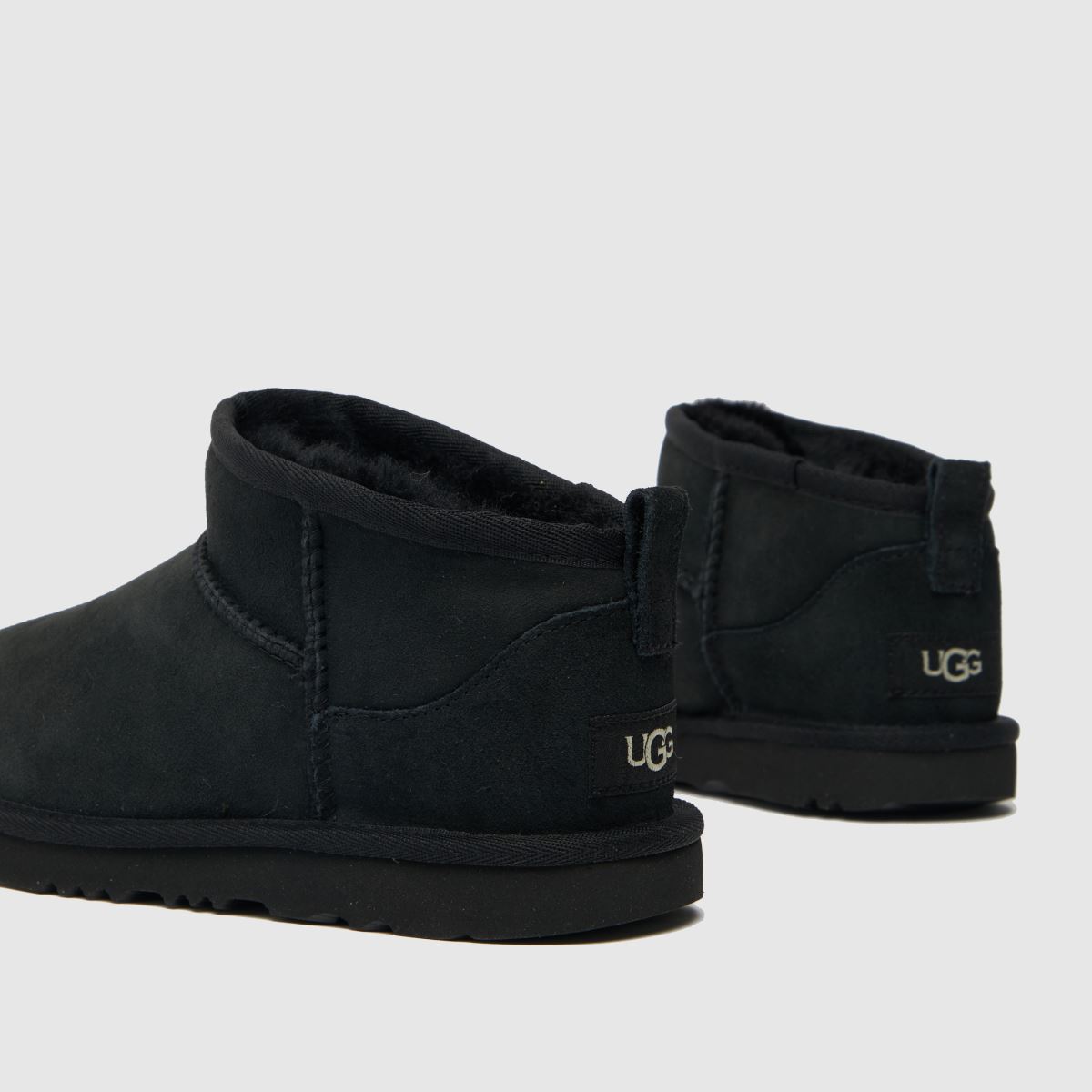 UGG fekete klasszikus ultra mini junior csizma
