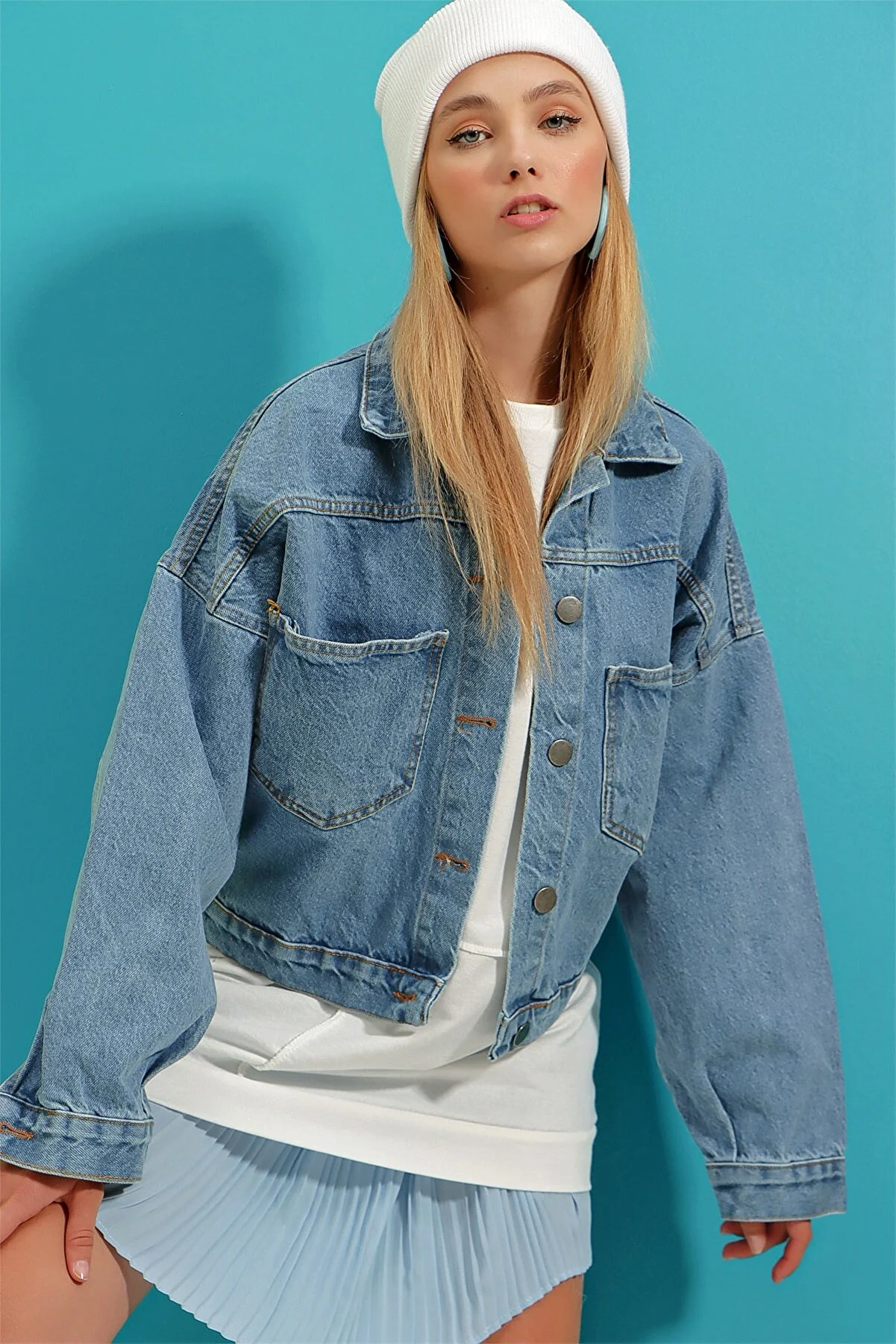 Trend Alaçatı Stili  Blaue Crop-Jeansjacke für Damen