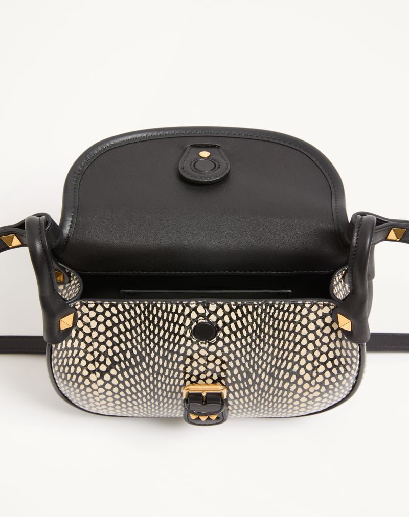 Bolsa de ombro pequena Valentino Garavani Flâneuse com estampa de cobra e formato de elaphe