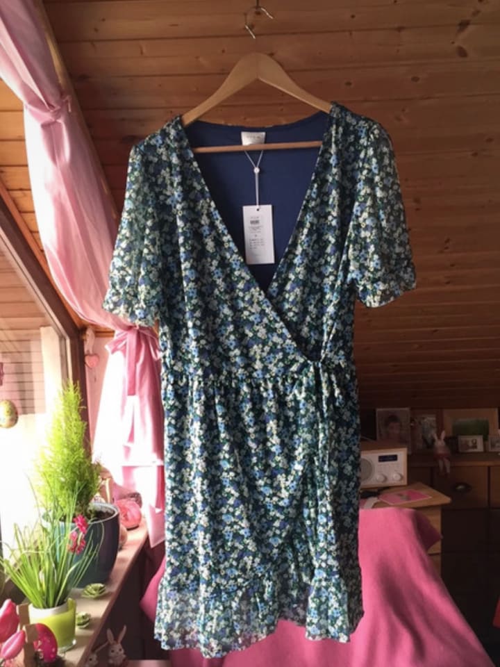 Vila Kleid 
