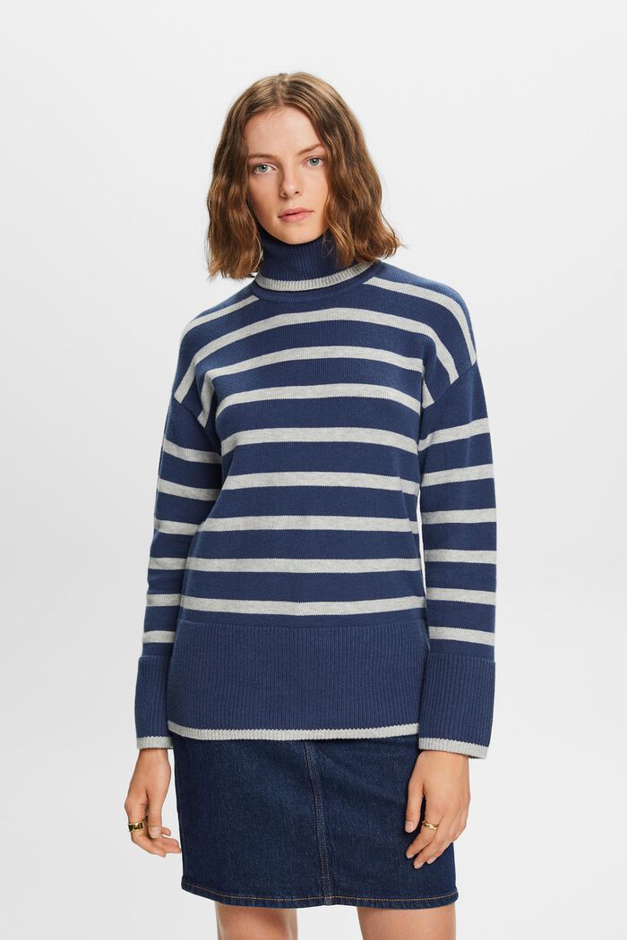 Gestreifter Rollkragenpullover