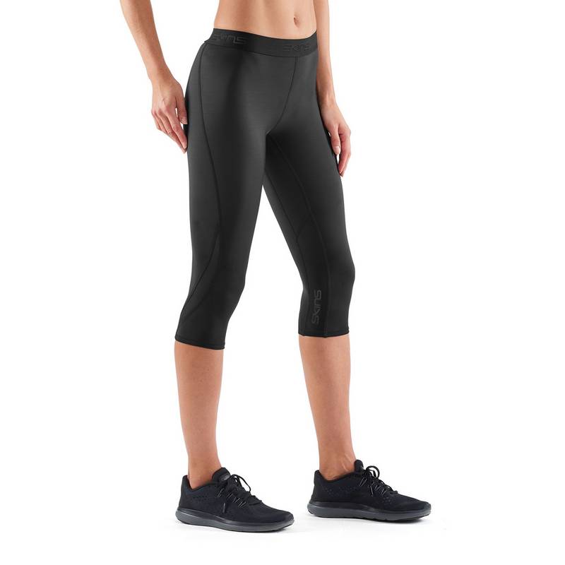 Skins DNAmic Capri Tights Tights Damen
