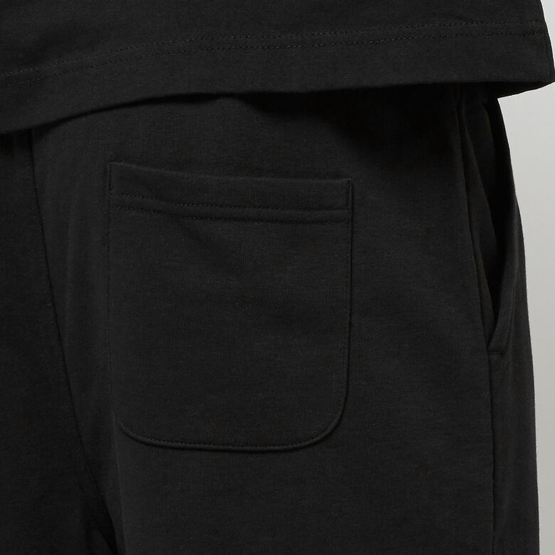 solebox EST. 2002 Shorts black