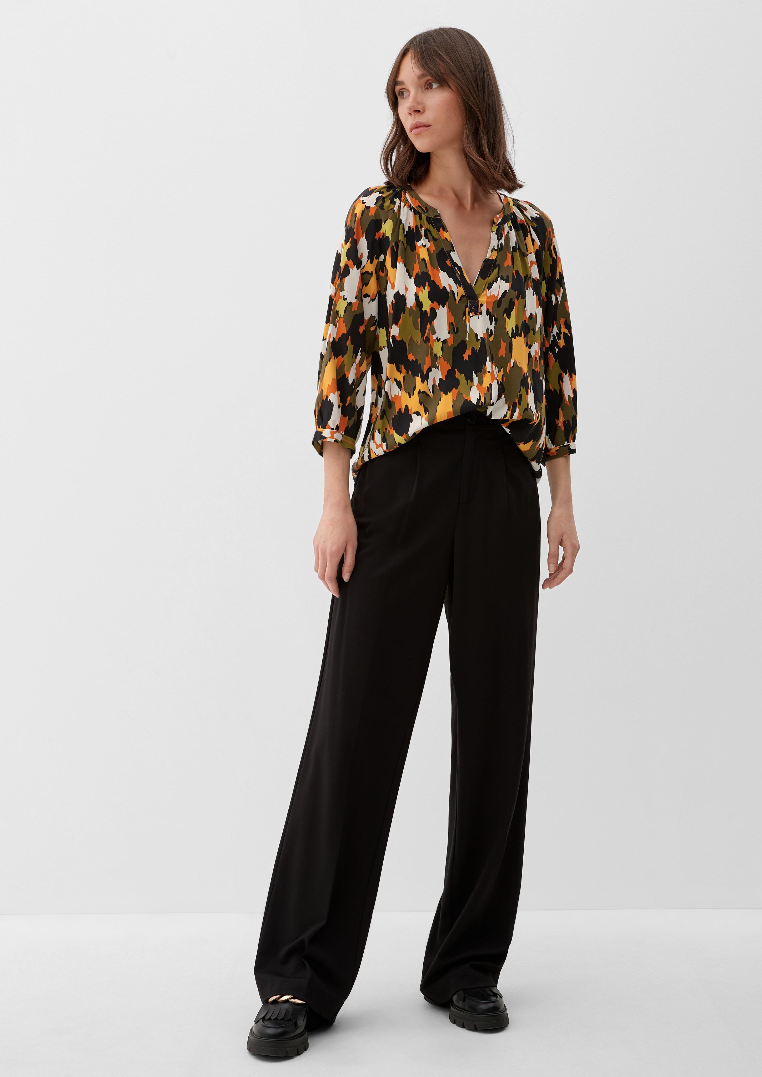 Viskosebluse mit Alloverprint  2120700-77A1