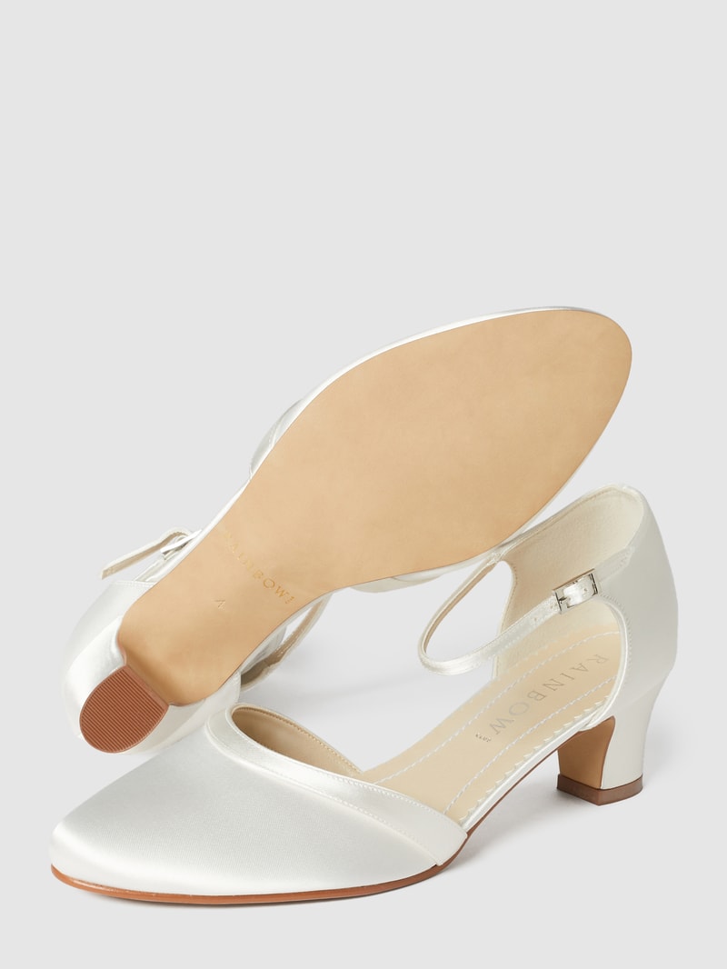 Pumps aus Satin in offwhite