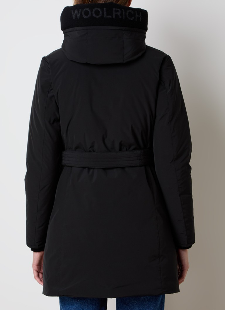 Prošívaná parka Woolrich s péřovou výplní a odnímatelnou kapucí