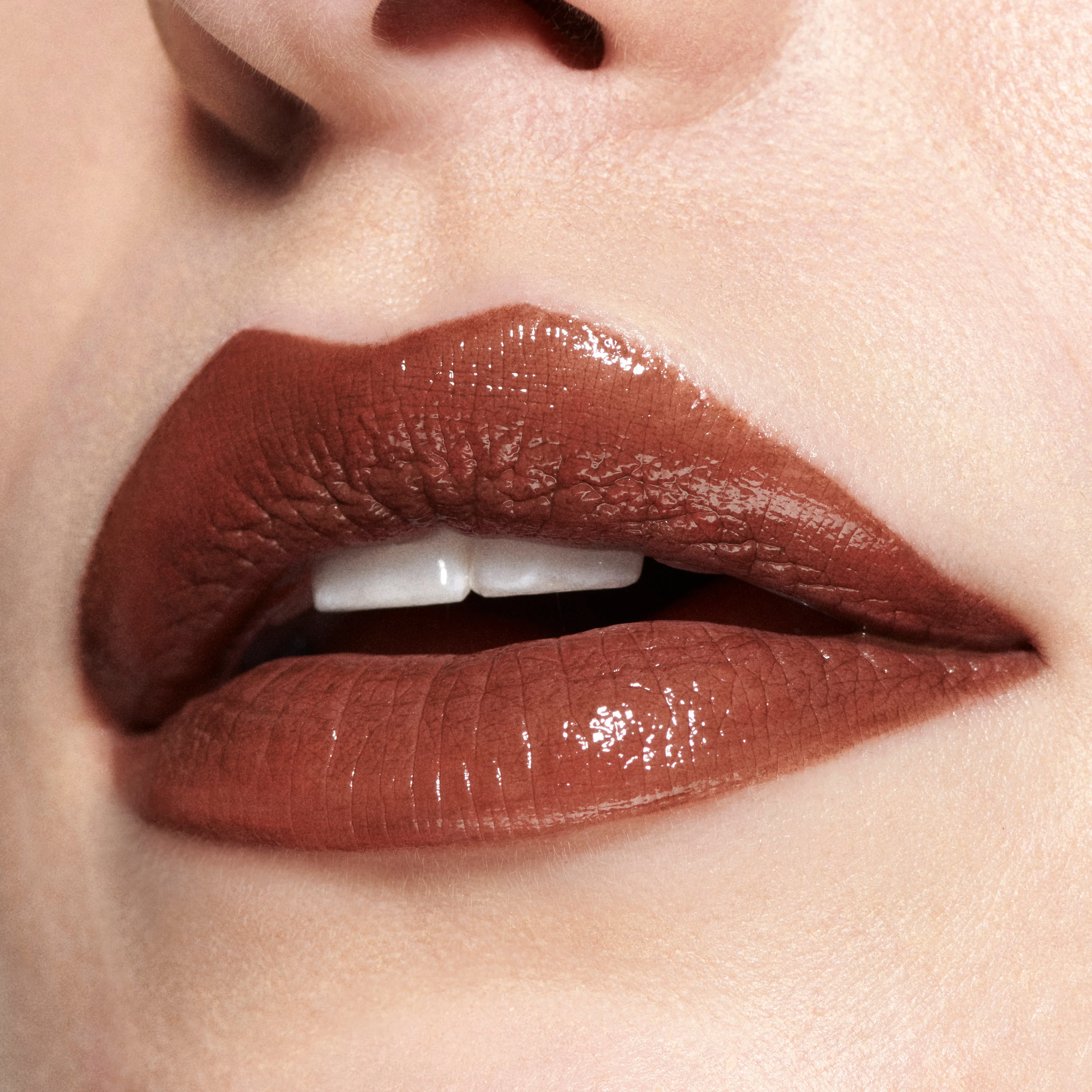 Lápiz labial brillante Lustreglass Sheer-Shine - Lápiz labial, lápiz labial brillante