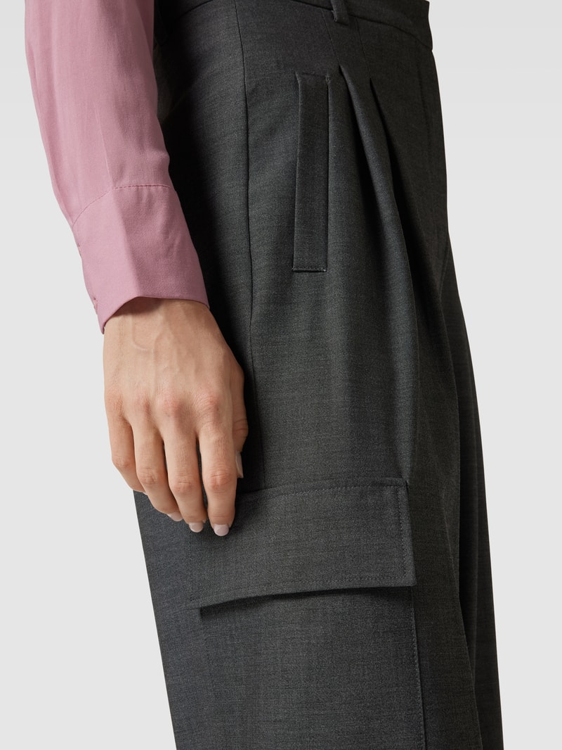 Oversized Stoffhose mit aufgesetzten Taschen Modell 'FRANKIE' in dunkelgrau