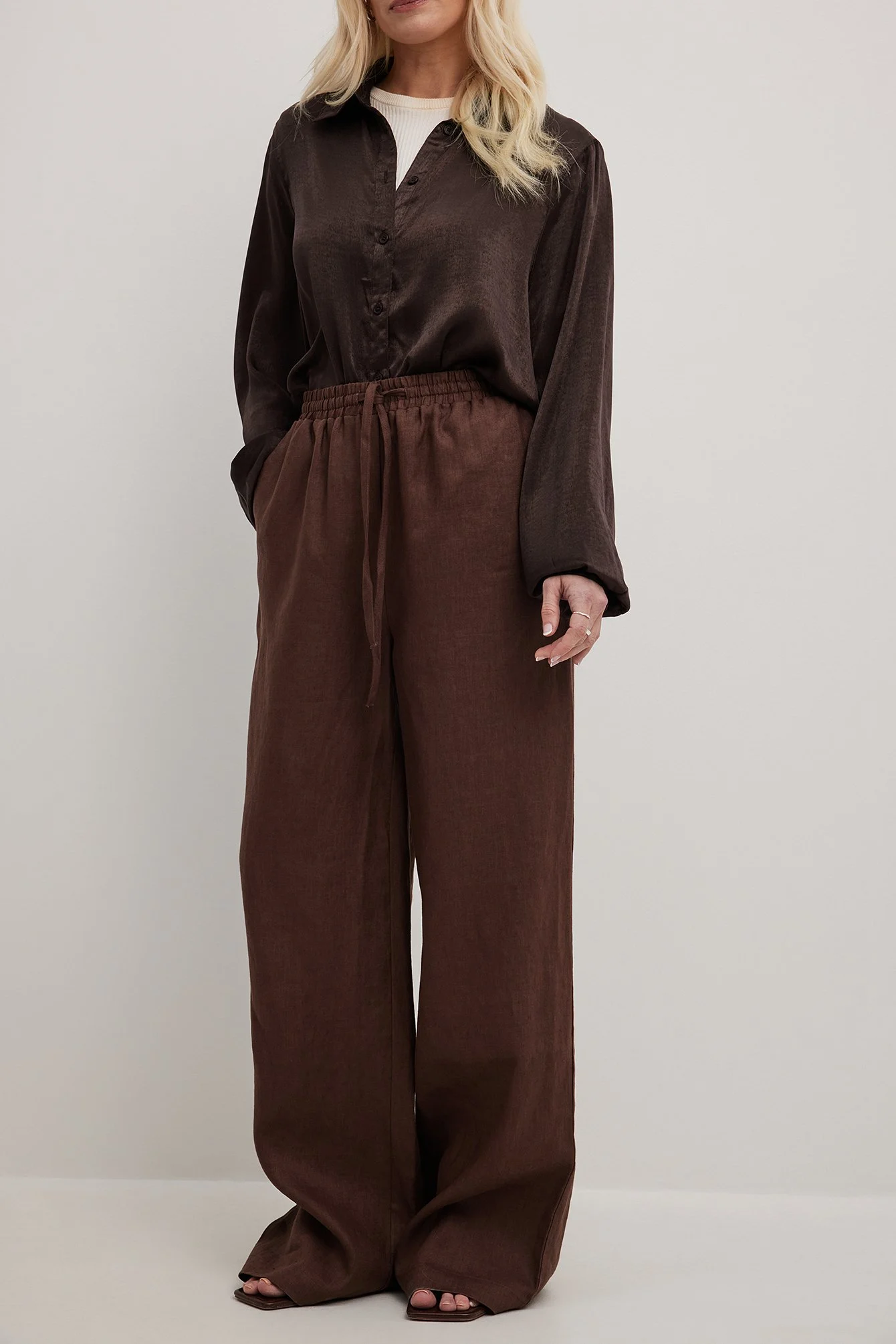Leinenhose mit elastischem Bund