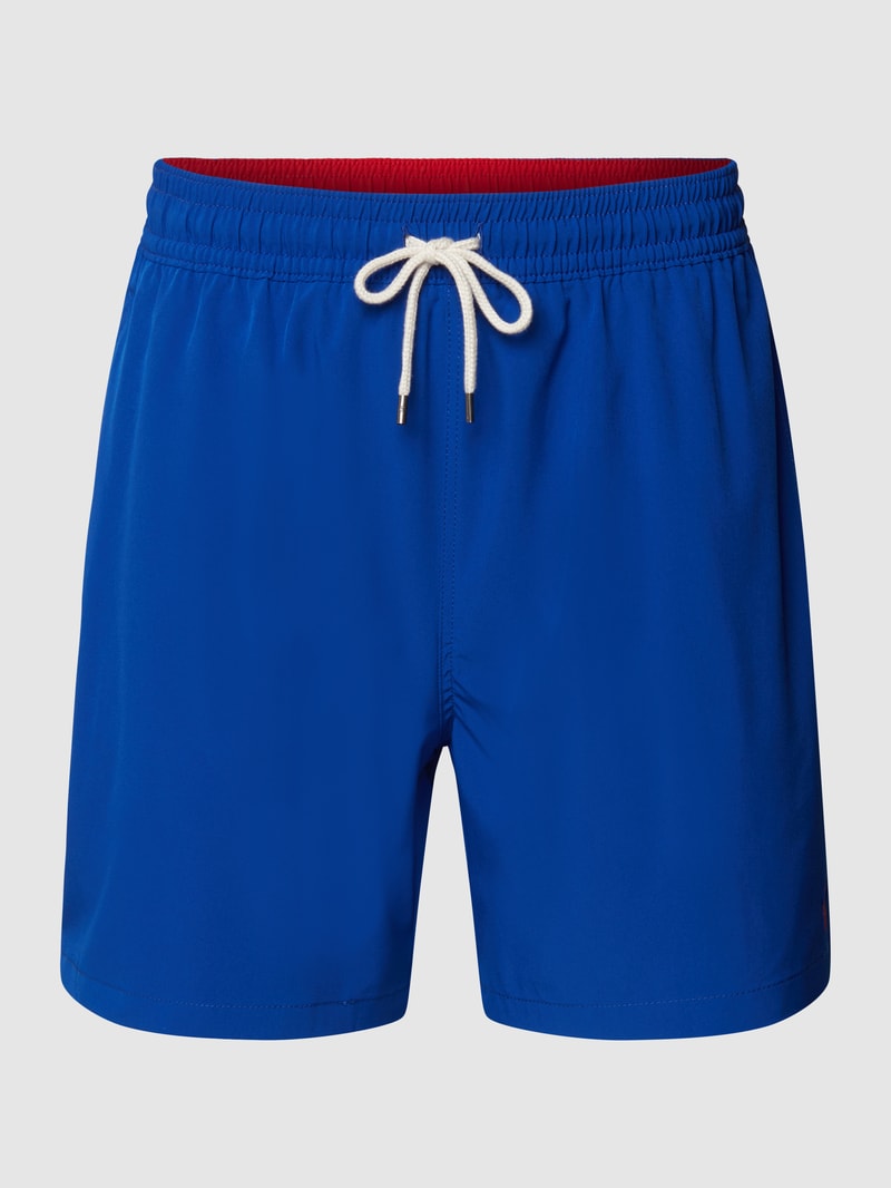 Badehose mit kontrastiven Details in royalblau
